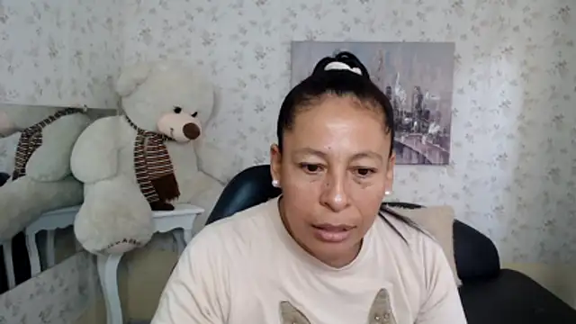 mature martina online show from May 19, 9:54 pm