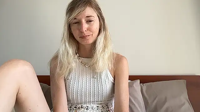 ivankai  online show from March 18, 3:31 am