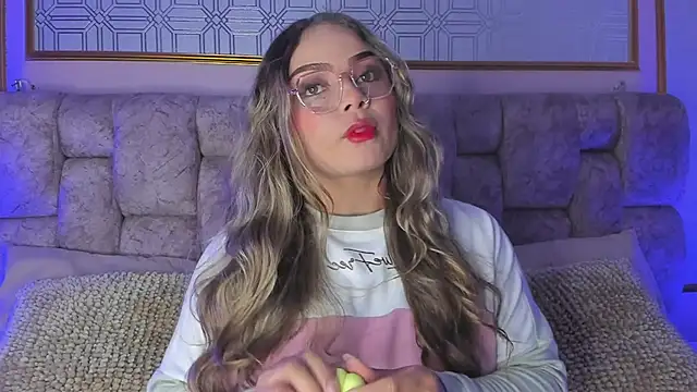 AnnyLopezz  online show from February 4, 3:44 am