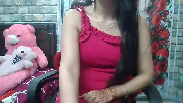 Snapshot of Sexy_iknoor chatting on February 20, 6:26 am Sexy iknoor online show from February 20, 6:26 am