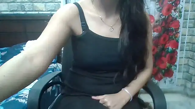 Snapshot of Sexy_iknoor chatting on March 17, 5:44 am Sexy iknoor online show from March 17, 5:44 am