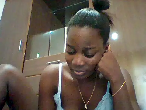 Alessandrajenna online show from May 13, 1:52 pm