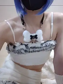 fur love0 online show from May 15, 7:43 pm