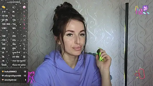 xx adrihanna xx online show from May 12, 6:05 pm