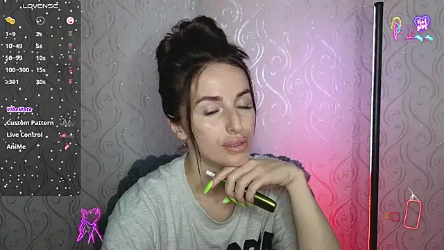 xx adrihanna xx online show from May 13, 6:16 pm