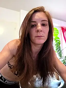 Ladykimberly XOXO online show from September 14, 3:00 pm