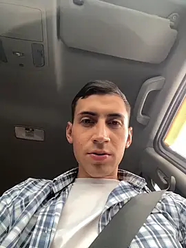 Snapshot of vpn1000 chatting on December 4, 8:50 pm vpn1000 online show from December 4, 8:50 pm