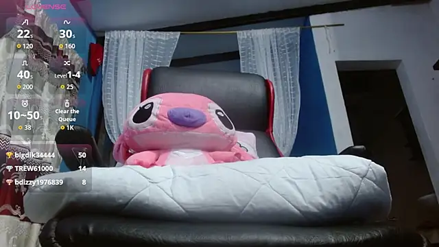 wendy rivera  online show from December 22, 11:07 am