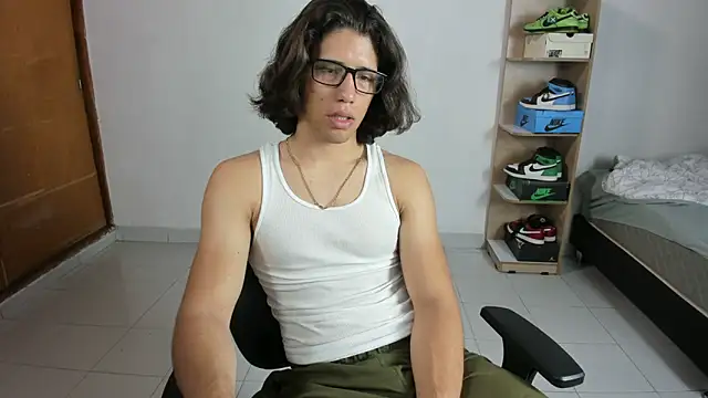 imtonny19 online show from February 2, 3:28 pm