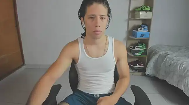 imtonny19 online show from March 22, 10:59 pm