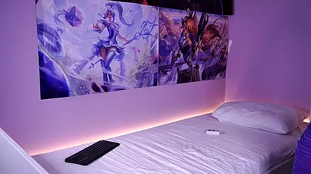 Snapshot of LesaisMore chatting on October 13, 9:20 am LesaisMore online show from October 13, 9:20 am