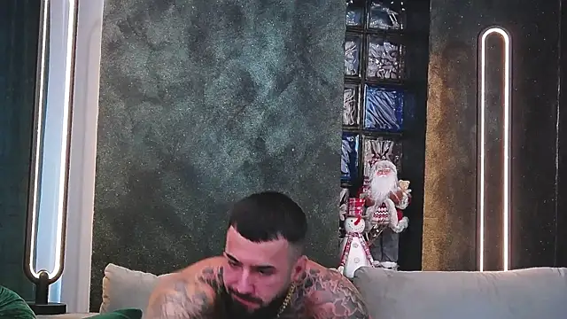 masterkingofmusclee online show from January 3, 11:25 am