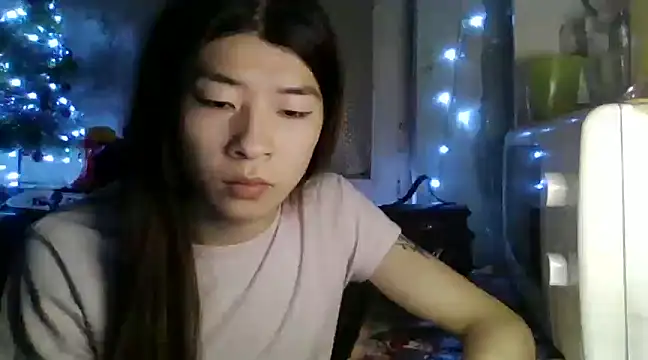 CarlyJoy online show from January 7, 4:37 pm