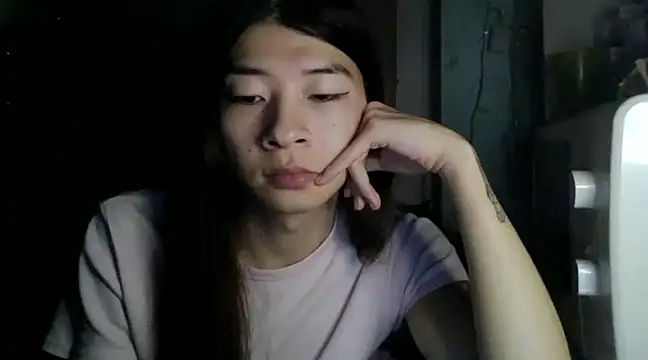 CarlyJoy online show from January 8, 4:33 pm