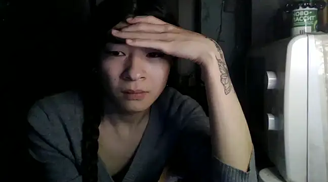 CarlyJoy online show from January 15, 5:05 pm
