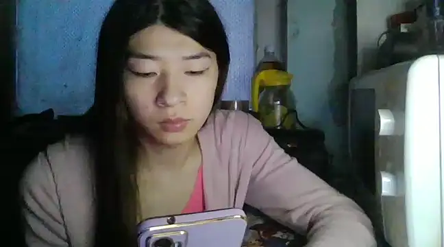 CarlyJoy online show from January 29, 12:45 pm