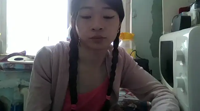 CarlyJoy online show from January 30, 6:03 am