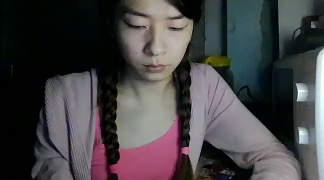 CarlyJoy online show from January 30, 3:51 pm
