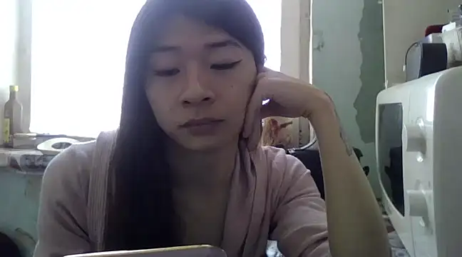 CarlyJoy online show from February 3, 7:07 am
