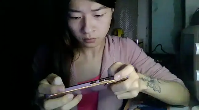 CarlyJoy online show from February 3, 1:51 pm