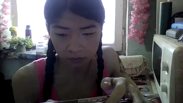 CarlyJoy online show from May 12, 10:12 am