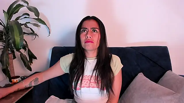 im amber online show from October 27, 1:26 pm