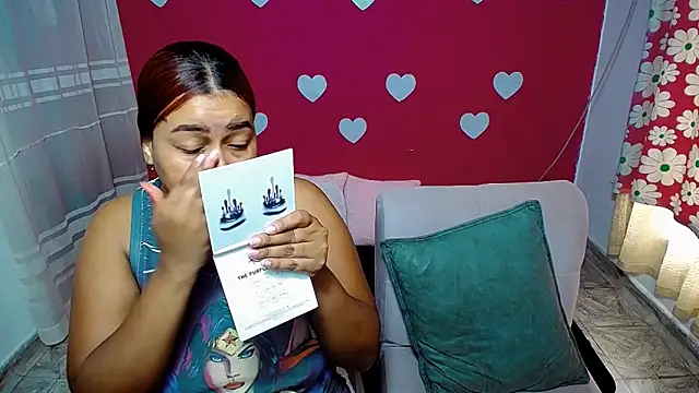Snapshot of violeta_rous chatting on May 17, 3:30 pm violeta rous online show from May 17, 3:30 pm