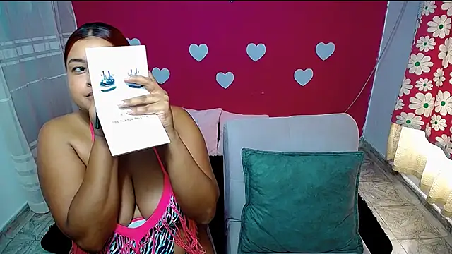 Snapshot of violeta_rous chatting on May 19, 2:56 pm violeta rous online show from May 19, 2:56 pm