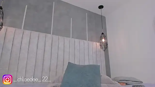 chloe d online show from December 15, 11:12 am