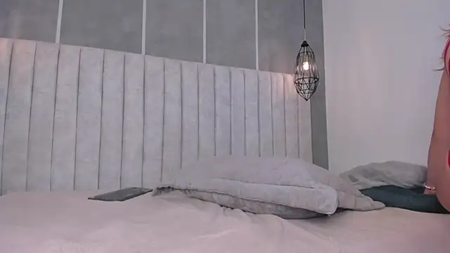chloe d online show from January 4, 10:16 am