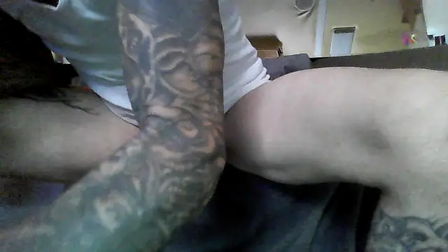 deepstroker42071 online show from April 2, 3:31 pm