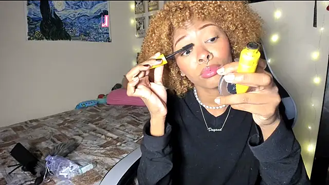 Snapshot of Cristal_Jonas@xh chatting on February 17, 4:31 am Cristal Jonasxh online show from February 17, 4:31 am