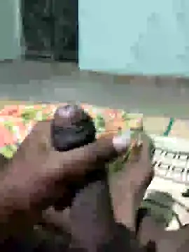 Snapshot of SILENT_FUCKER_01 chatting on January 14, 6:17 pm SILENT FUCKER 01 online show from January 14, 6:17 pm