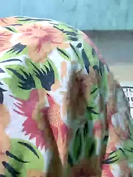 Snapshot of SILENT_FUCKER_01 chatting on January 24, 5:53 pm SILENT FUCKER 01 online show from January 24, 5:53 pm