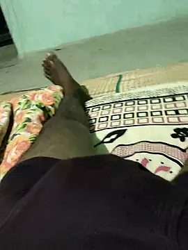 Snapshot of SILENT_FUCKER_01 chatting on February 22, 5:46 pm SILENT FUCKER 01 online show from February 22, 5:46 pm