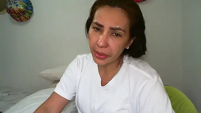 salome  milf online show from February 15, 11:12 pm