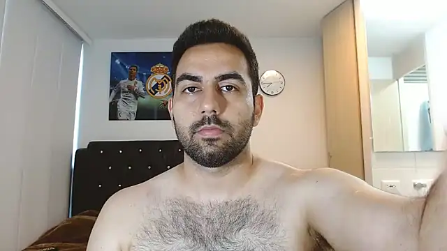 Snapshot of omarmohammedhot2 chatting on December 18, 2:06 pm omarmohammedhot2 online show from December 18, 2:06 pm