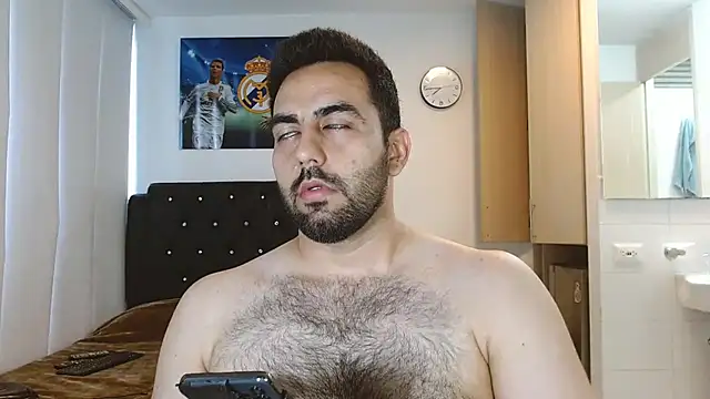 Snapshot of omarmohammedhot2 chatting on December 20, 6:24 pm omarmohammedhot2 online show from December 20, 6:24 pm