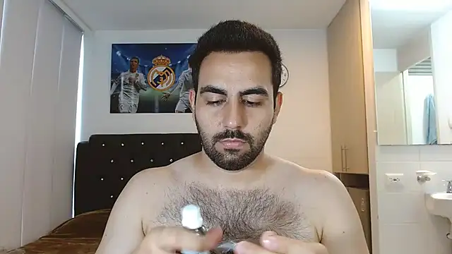 Snapshot of omarmohammedhot2 chatting on December 29, 3:03 pm omarmohammedhot2 online show from December 29, 3:03 pm