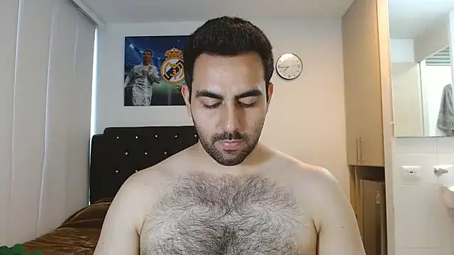 Snapshot of omarmohammedhot2 chatting on January 6, 3:29 pm omarmohammedhot2 online show from January 6, 3:29 pm