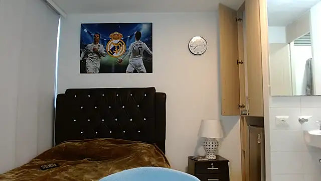 Snapshot of omarmohammedhot2 chatting on January 22, 2:56 pm omarmohammedhot2 online show from January 22, 2:56 pm