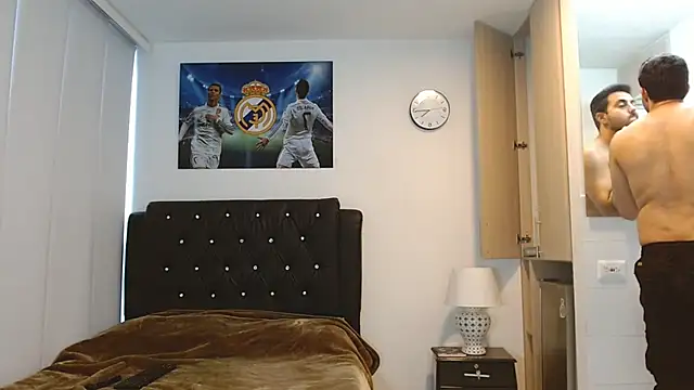 Snapshot of omarmohammedhot2 chatting on January 24, 3:02 pm omarmohammedhot2 online show from January 24, 3:02 pm