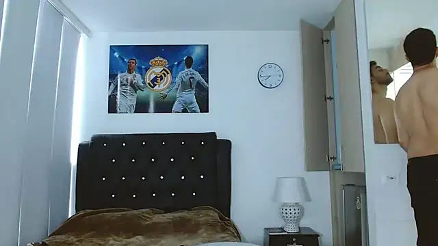 Snapshot of omarmohammedhot2 chatting on February 27, 2:32 pm omarmohammedhot2 online show from February 27, 2:32 pm