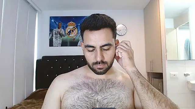 Snapshot of omarmohammedhot2 chatting on March 2, 2:21 pm omarmohammedhot2 online show from March 2, 2:21 pm