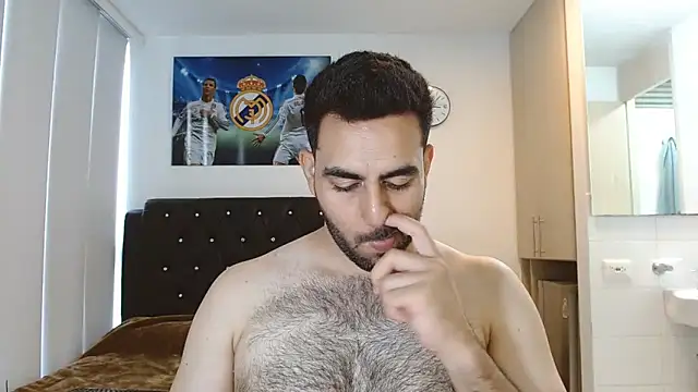 Snapshot of omarmohammedhot2 chatting on March 5, 2:34 pm omarmohammedhot2 online show from March 5, 2:34 pm