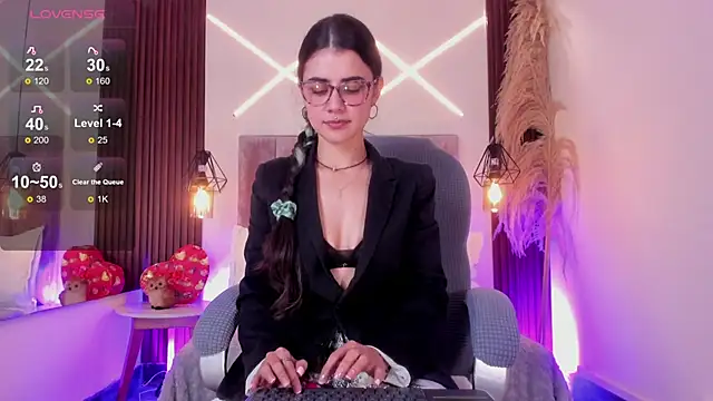 dasha-rodrigues online show from June 11, 1:53 pm