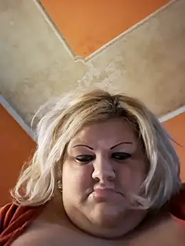 ducicsajsziii online show from December 18, 8:48 pm