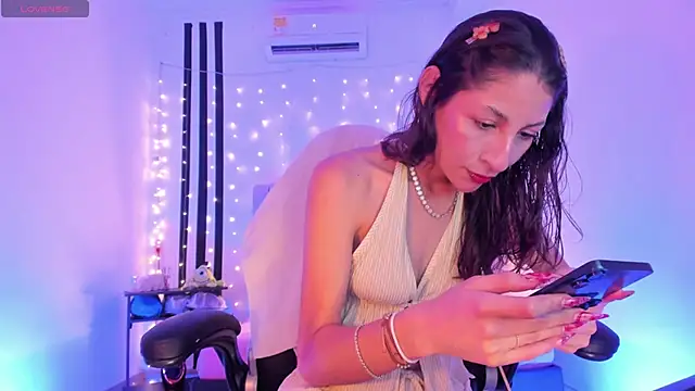 Gorgeous Team online show from February 28, 8:10 pm