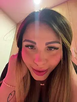 sexyyykloee online show from May 13, 4:43 am