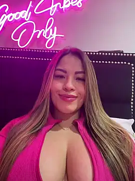 sexyyykloee online show from May 17, 5:38 am